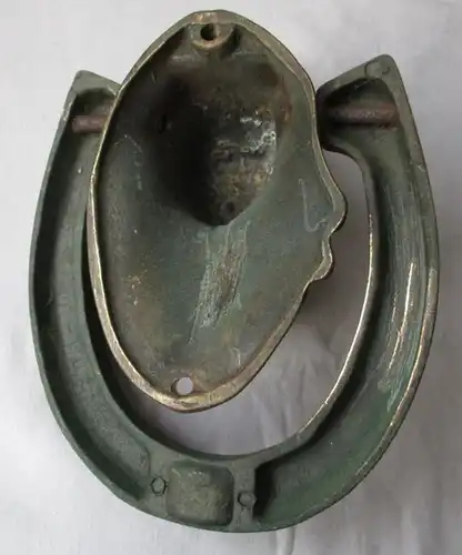 ancienne tête de cheval en laiton de porte avec fer à cheval mobile vers 1900 (130177)