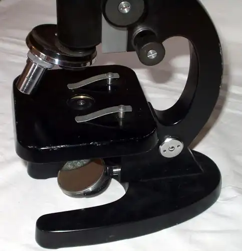 ancien microscope de recherche MGF Berlin Original Holzetui (DI0172)