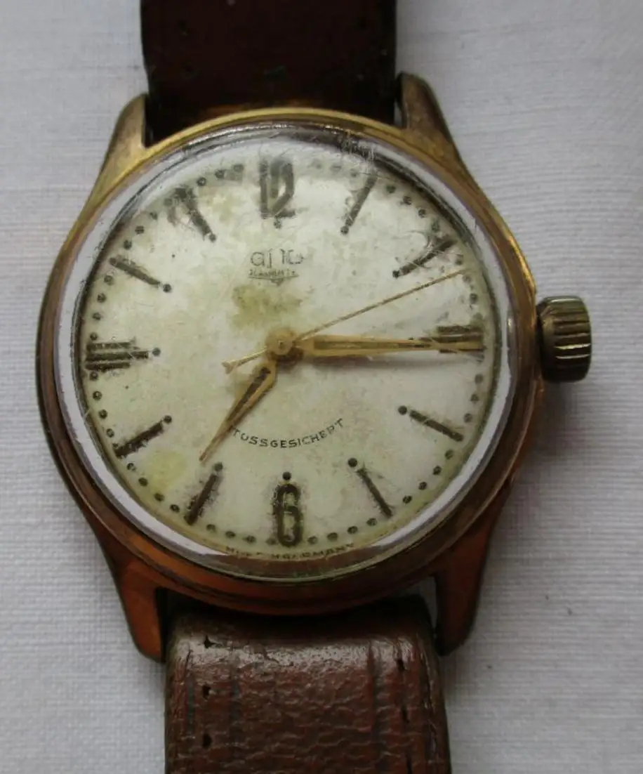 GUB Glashütte Armbanduhr 17 Rubis Kaliber 60.1 Handaufzug (140871) 1
