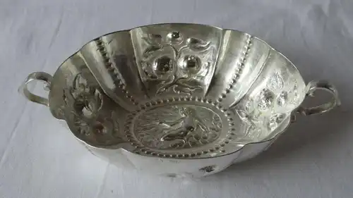 petite coupe de fruits ludique avec 2 anses d'argent 800 vers 1880 (116801)