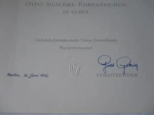 DDR - Remise du parti d'un membre de la CDU - Ordre plus actes 1969-1983 (131755)