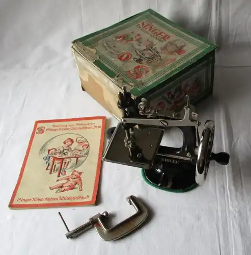 Machine à coudre pour enfants "Un chanteur pour filles" originale Singer dans le carton (106043)