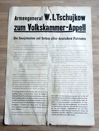 Wandanschlag / Plakat: Armeegeneral W.I.Tschujukow zum Volkskammer-Appell. Die Sowjetunion auf Seiten aller deutschen Patrioten.