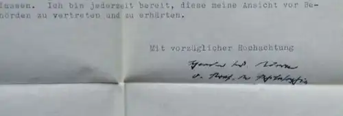 Lettre bipartite signée et tapée par le professeur Theodor W. Adorno.