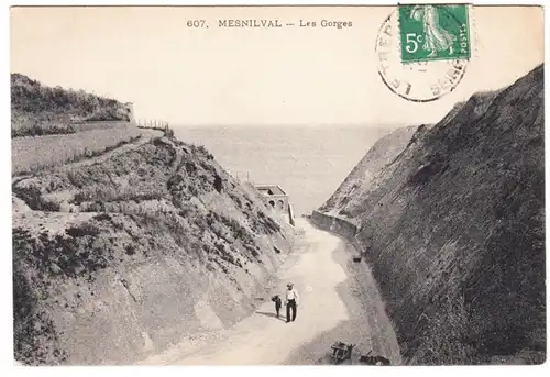 CPA Mesnil-Val, Les Gorges, gel.