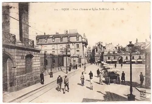CPA Dijon, Place de Armes et Eglise St.-Michel, gel. 1920