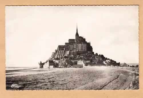 CPA Le Mont Saint Michel, Vue prise de la Digue, en 1962