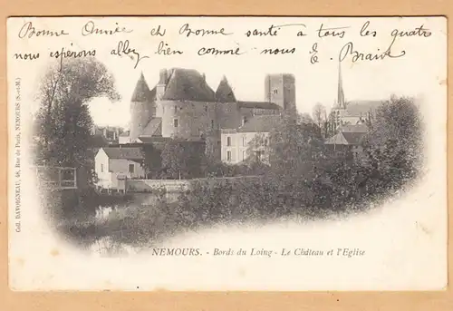 CPA Nemours, Bords du Loing, le Château et l'Eglise, gel. 1904