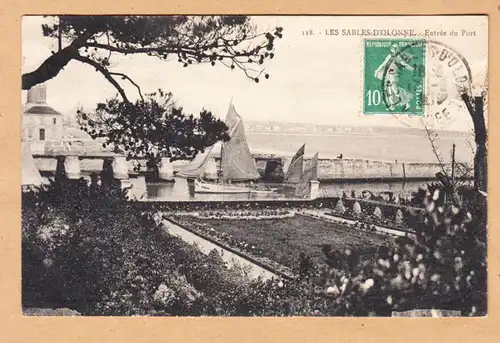 CPA Sables d'Olonne, Entree du Port, gel.