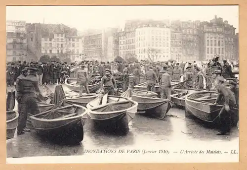 CPA Paris, Inonde, L'Arrivee des Martelots, ungel.