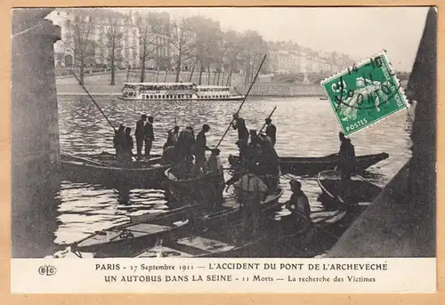 CPA Paris L'Accident du Pont de L'Archeveche un Autobus dans la Seine, circulé 1911