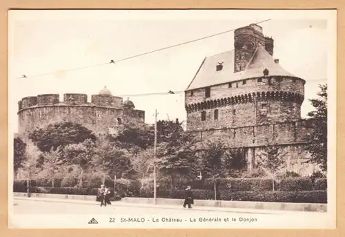 CPA Saint Malo, Le Chateau- La Generale et le Donjon, ohn.