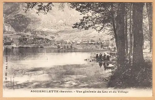 CPA Aiguebelle, Vue generale du Lac et du Village, gel. 1910