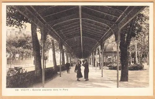 CPA Vicky, Galerie coouverte dans le Parc, unhl.