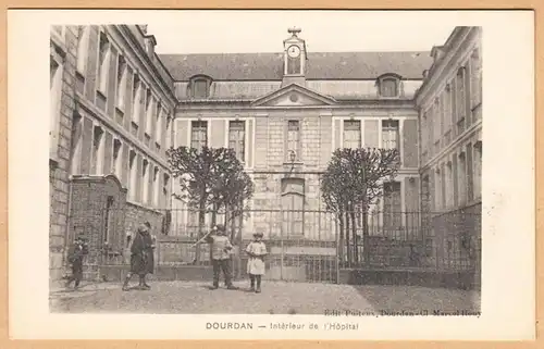 CPA Dourdan, Intèr de l'hôpital, ohnl.