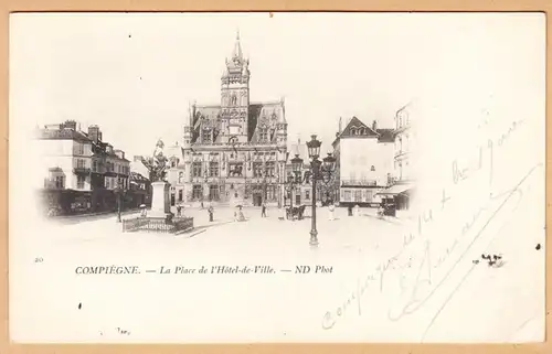CPA Compiegne, La Place de l'Hotel de Ville, engel. 1900