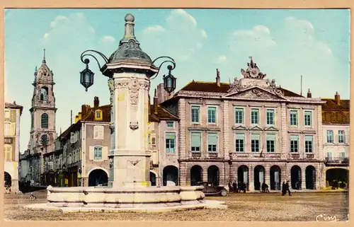 CPA Pont-a-Mousson Place Duroc, Eglise Saint Laurent, Hôtel de Ville, unliche.