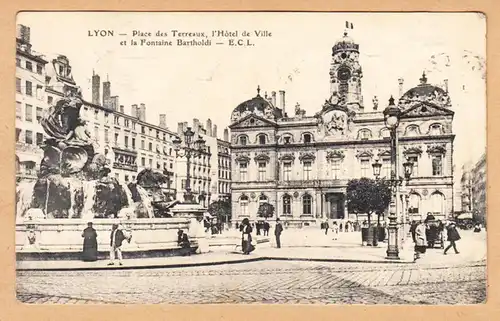 CPA Lyon, Place des Terreaux, l'Hotel de Ville, Fontaine, gel. 1930