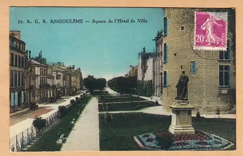 CPA Angouleme, Square de l'Hotel de Ville, gel.