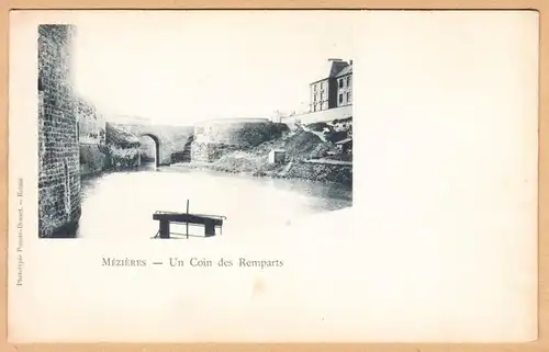 CPA Mezieres, Un Coin des Remparts, ungel.