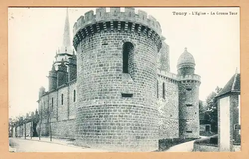 CPA Toucy, L'Eglise, La Grosse Tour, gel.