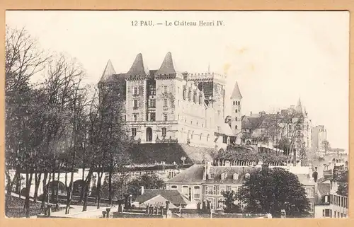 CPA PAU, Le Chateau Henri IV, ohn.