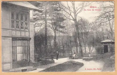 CPA Epinal, Un Coin du Chateau, ungel.