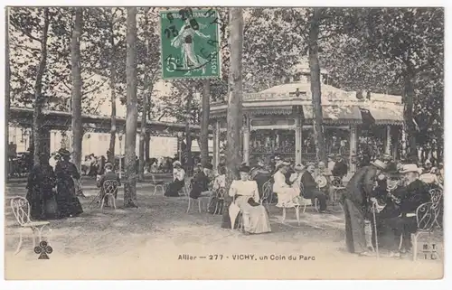 CPA Vichy, Un Coin du Parc, gel.