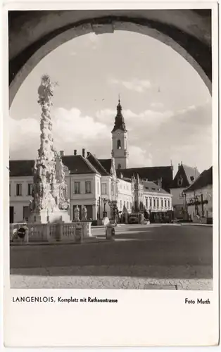 AK Langenlois, Kornplatz avec la rue de la mairie, Ak photo, gel.