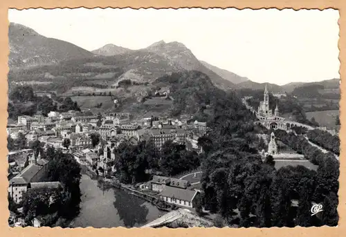 CPA Lourdes, Vue generale prisse du chateau, erb.