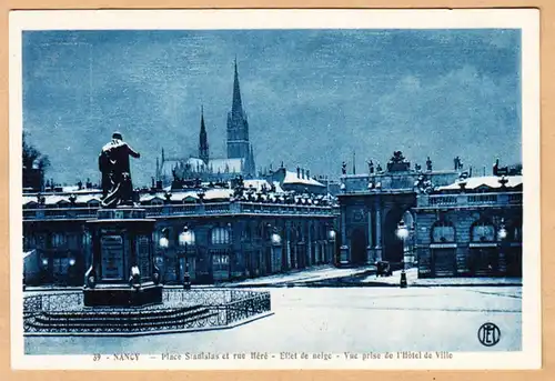 CPA Nancy, Place Stanislas et rue Here, Effet de neige, Vue prise l'Hotel de Ville.