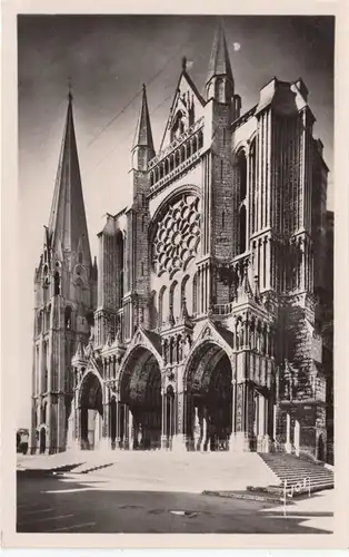 CPA Chartres, La Cathédrale, Portail sud et la vieille tour, ungel.
