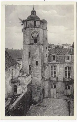 CPA Saintes, La Bibliotheque (Ancien Echevinage), einl.