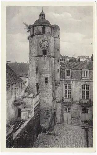 CPA Saintes, La Bibliotheque ( ancien Echevinage ), ungel.