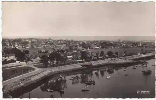 CPA Ouistreham Riva Bella, Le Port et Riva Bella, gel. 1954