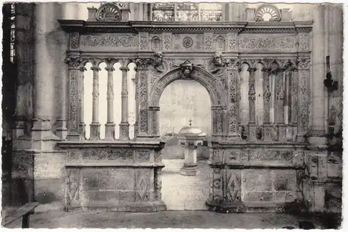 CPA Saint Florentin, Les Fonts Baptismaux, Colonnade Renaissance, ungel.