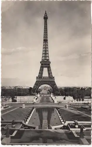 CPM, Paris, La Tour Eiffel, ungel.