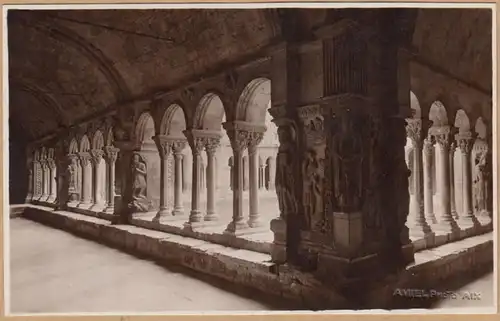 CPA Arles, Le Cloitre de St Trophime, AMIEL- Photo, uns.