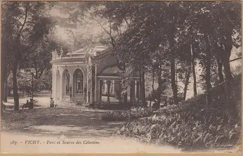 CPA Vichy, Parc et Source des Célestins, gel.