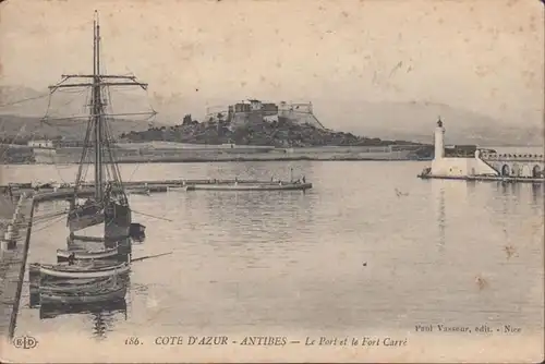 CPA Antibes, Le Port et le Fort Carre, gel.
