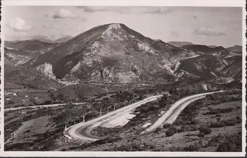 CP Castellane, Vue prise des lacets du Col de Lecques.