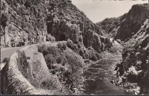 CPA Les gorges de la Sioule.