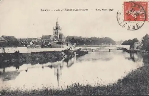 CPA Laval, Le Pont et l'Eglise d'Avesnieres, engl. 1910