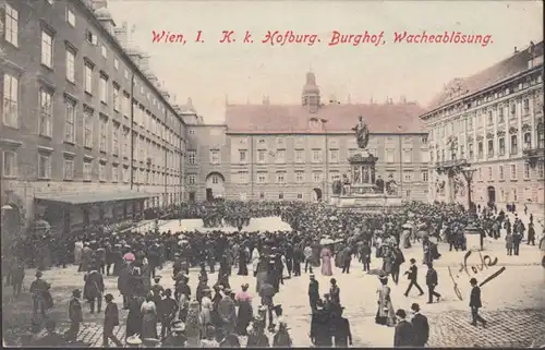 AK Wien Hofburg Burghof Wachablösung, gelaufen 190?