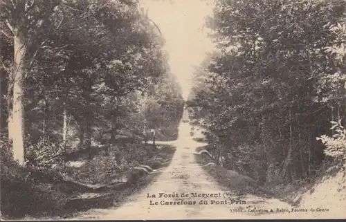 CPA La Forêt de Mervent Le Carrefour du Pont-Prin, gelaufen 1926