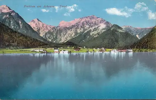 AK Pertisau sur le lac d'Achensee, incurvé