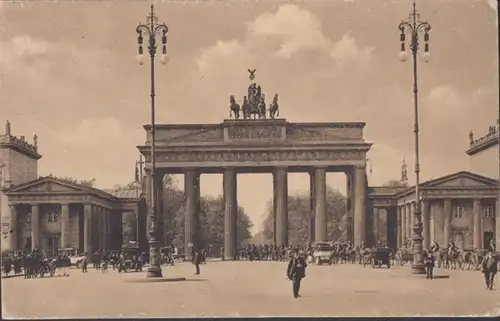 AK Berlin Brandenburger Tor Feldpost, gelaufen 1916