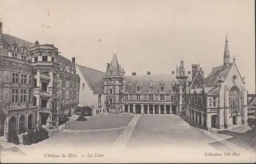 CPA Château de Blois La Cour, non circulé