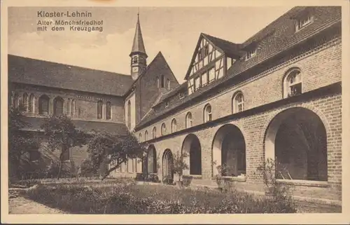 AK Kloster Lehnin Mönchsfriedhof mit dem Kirchgang, ungelaufen