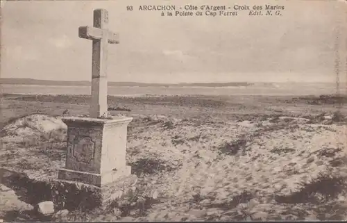 CPA Arcachon Cote d'Argent Croix des Marins a la Pointe du Cap Ferret, non circulaire